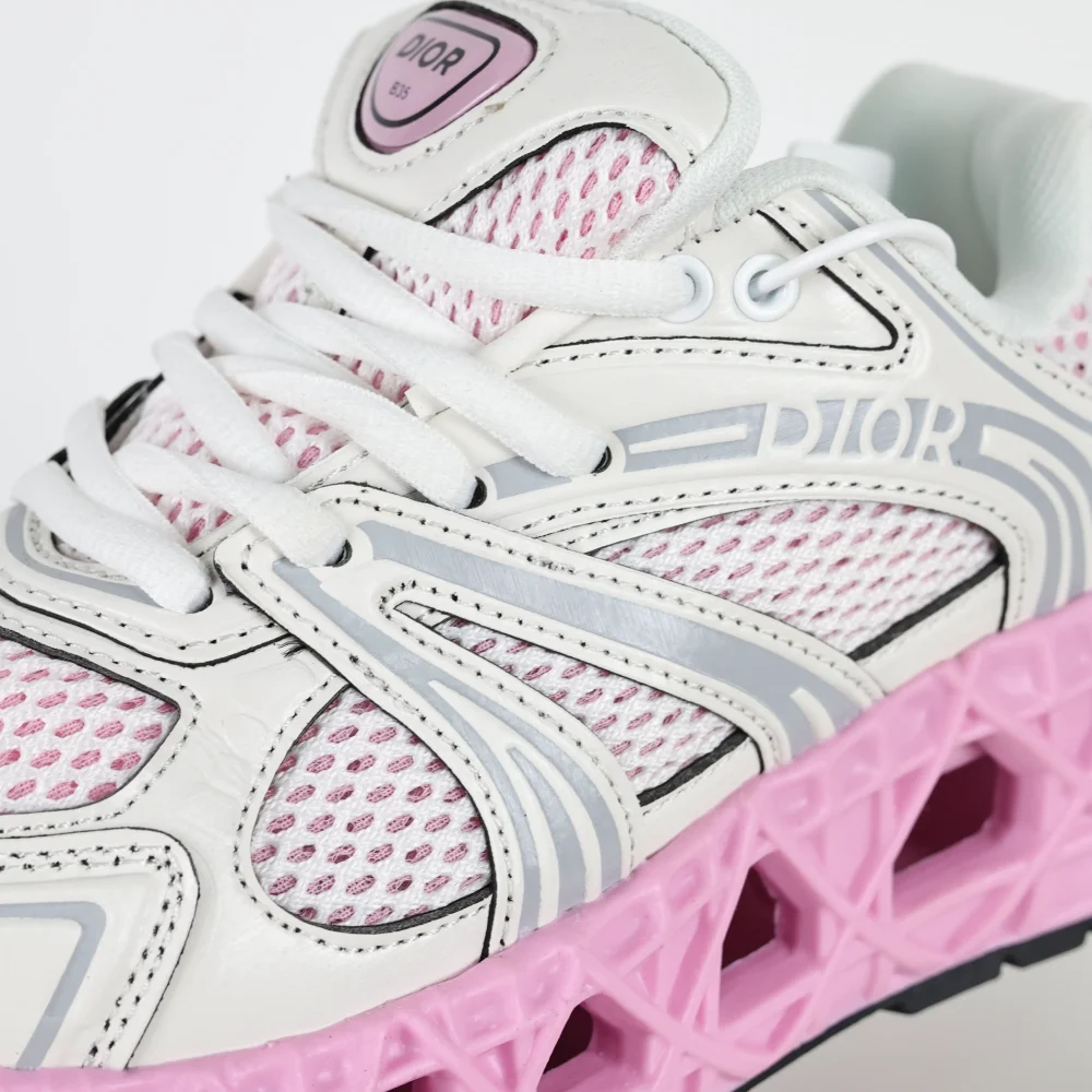 B35 NXXT Sneaker aus technischem Gewebe und Mesh in Rosa und Weiß – Bild 12