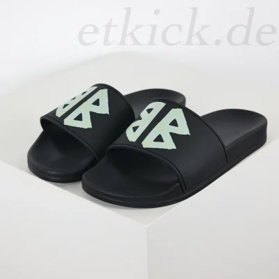 Balenciaga Flip-Flops & Slides Schwarz