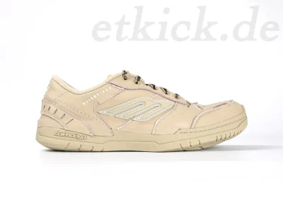 Balenciaga Hamptons Worn-Out Sneaker für Herren in Creme