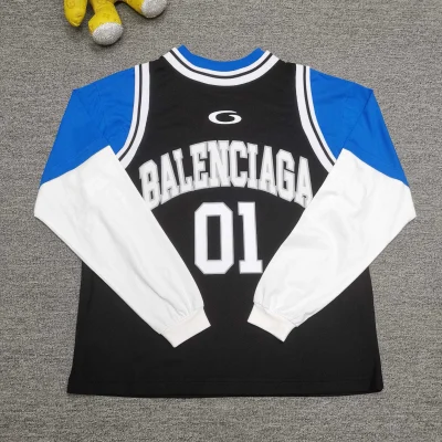 Balenciaga Mehrlagiges Basketballtrikot in Schwarz und Blau