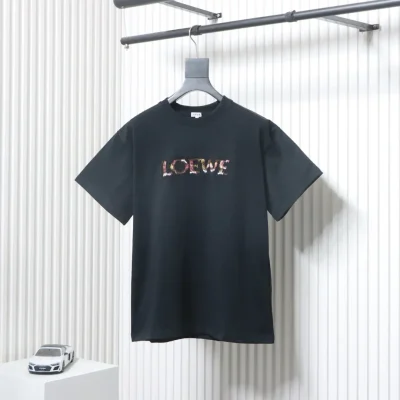 Bunt besticktes Kurzarm-T-Shirt