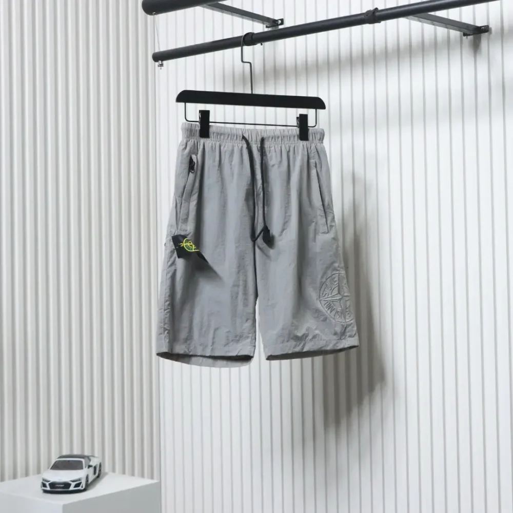 Cargo-Shorts aus Nylon mit metallischem Aufnäher XXL – Bild 13