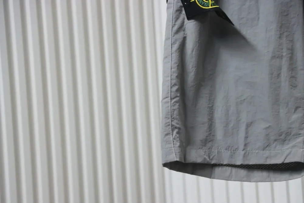 Cargo-Shorts aus Nylon mit metallischem Aufnäher XXL – Bild 22
