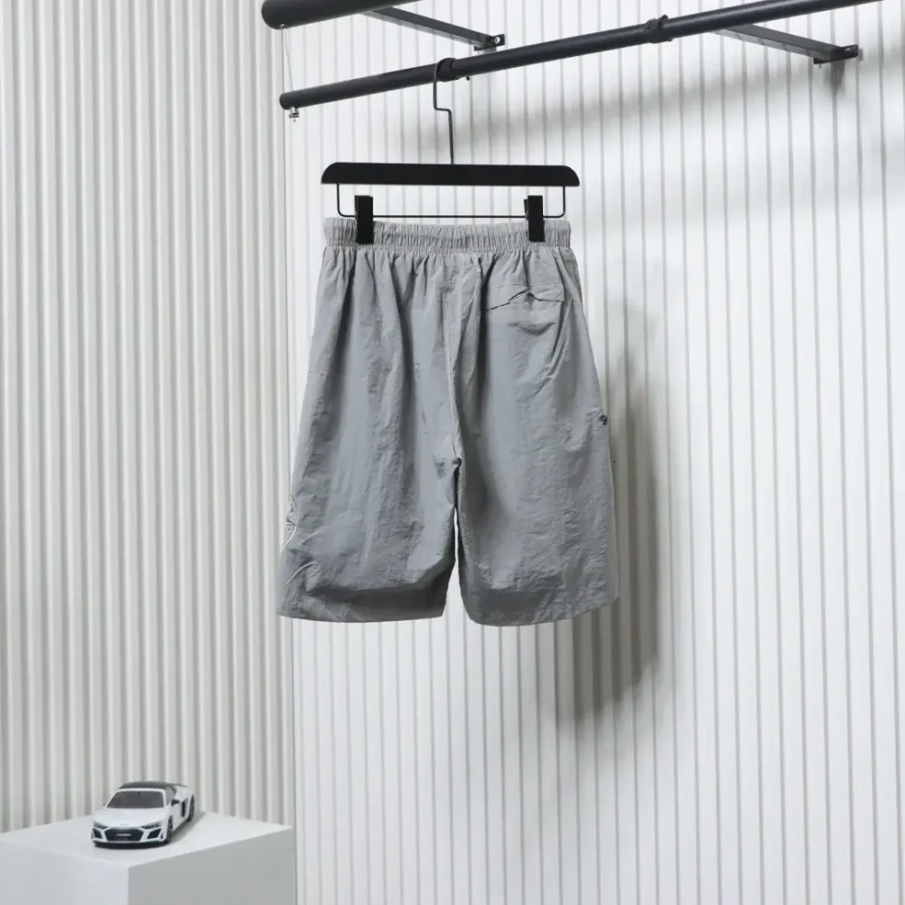 Cargo-Shorts aus Nylon mit metallischem Aufnäher XXL – Bild 14