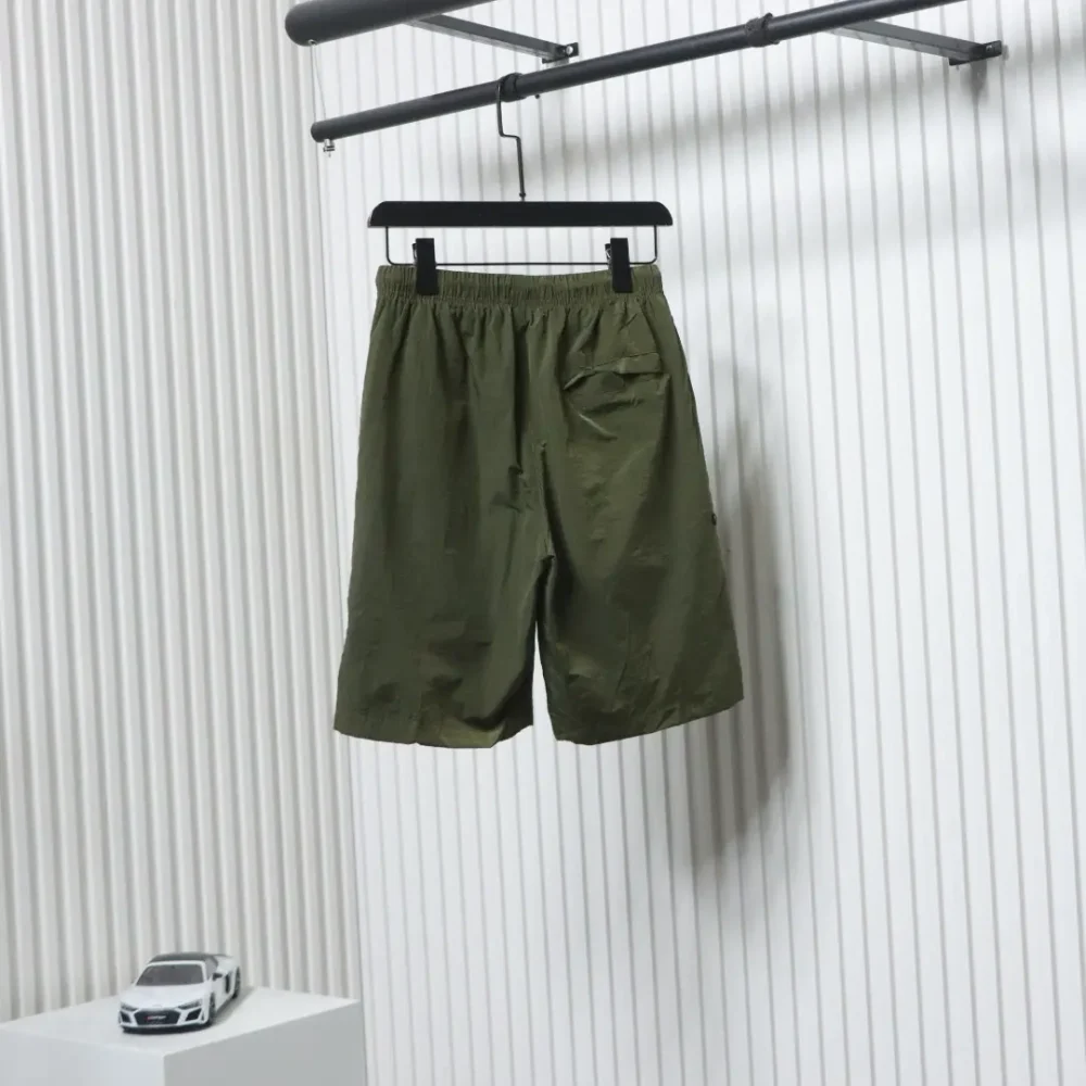 Cargo-Shorts aus Nylon mit metallischem Aufnäher XXL – Bild 25