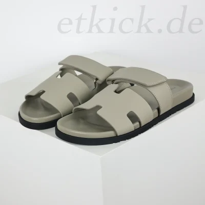 Chypre Flache Flip-Flops Sandalen Leder Beige