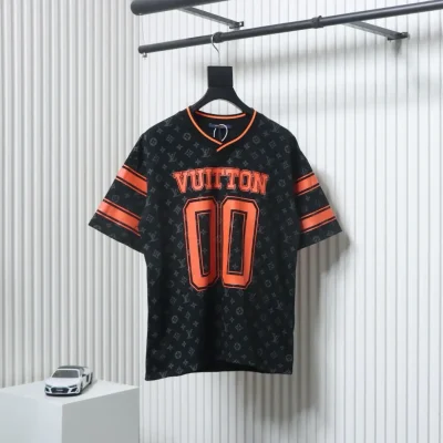 Größe 00 Orangefarbenes Kurzarmshirt mit Buchstabenaufdruck