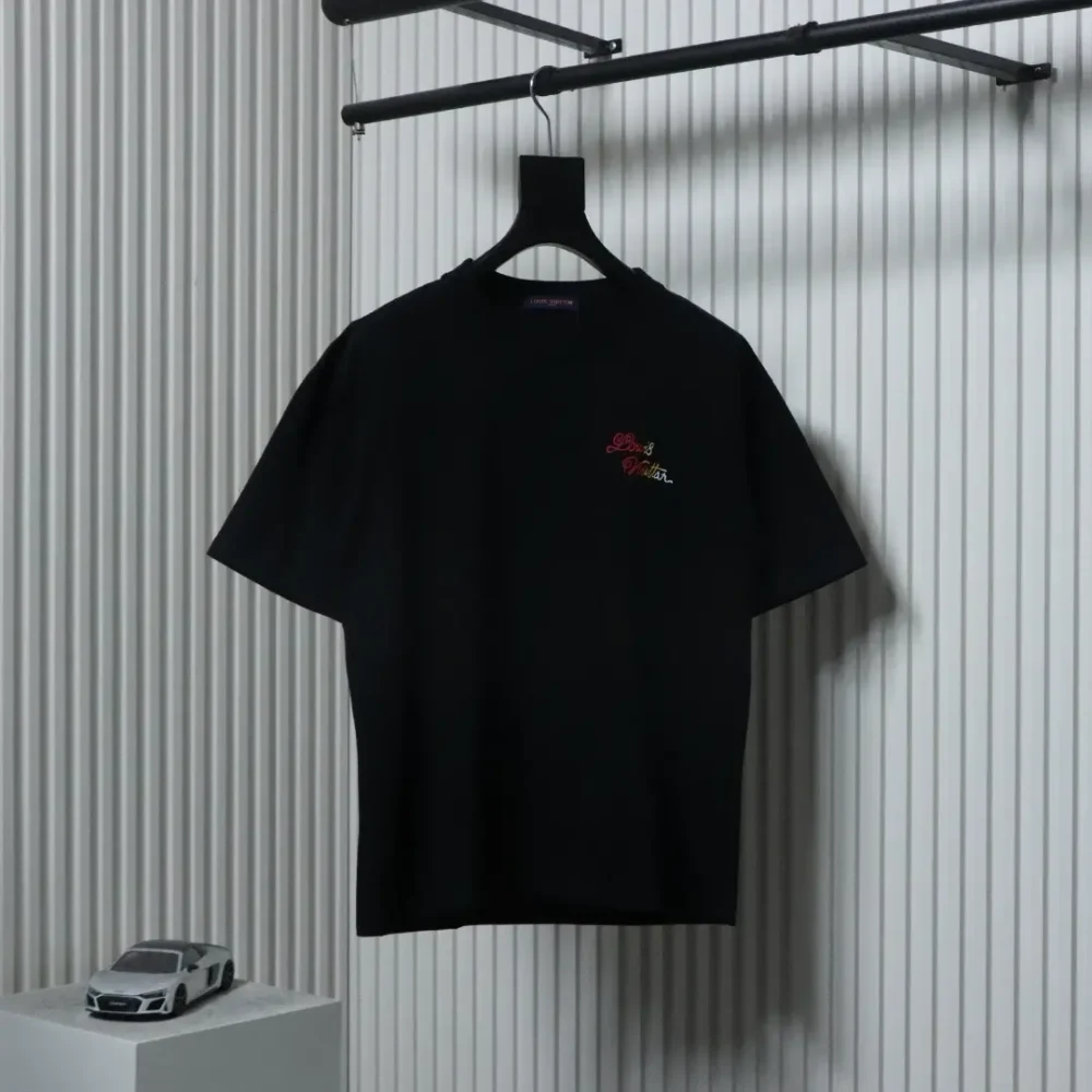 Kurzärmliges T-Shirt mit Colorblock-Schriftzug – Bild 12