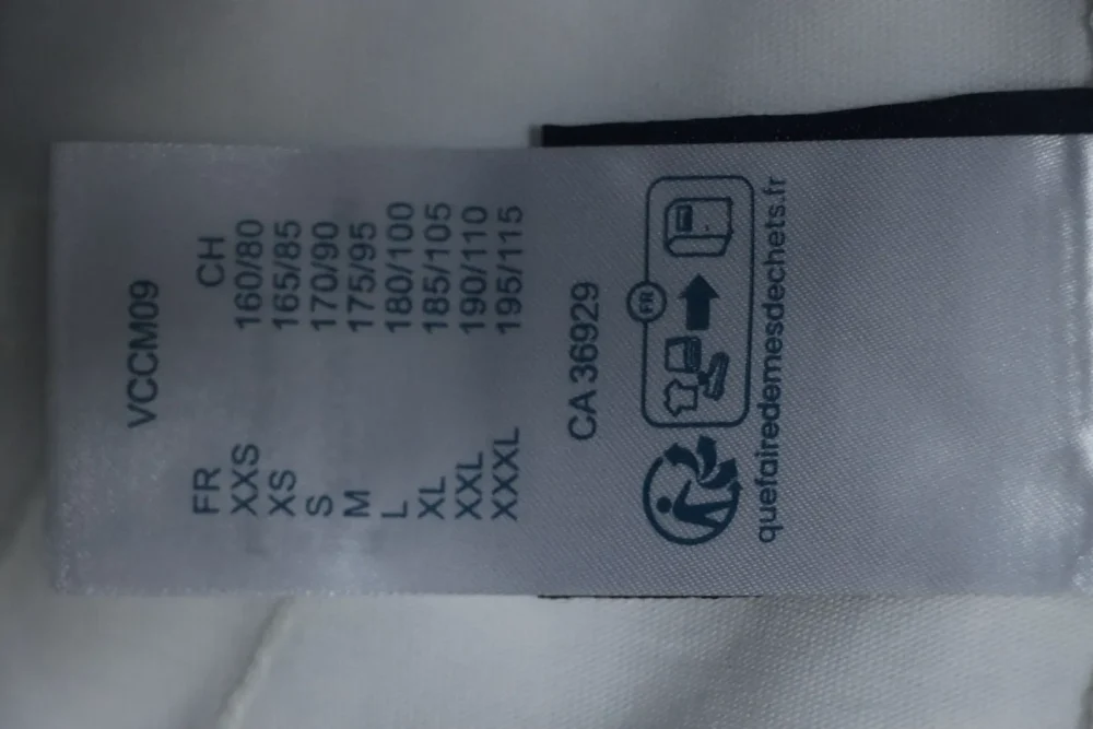 Langes Kurzarm-T-Shirt mit Blumenmuster – Bild 10