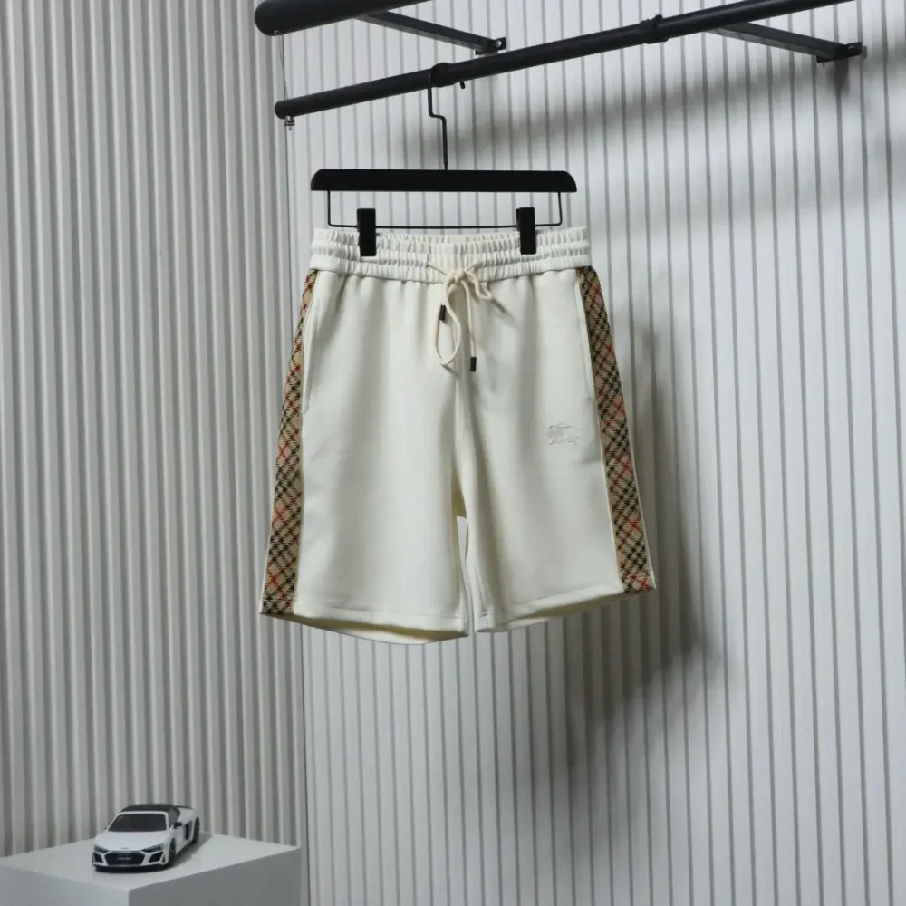 Shorts mit Warhorse-Stickerei und Karoband