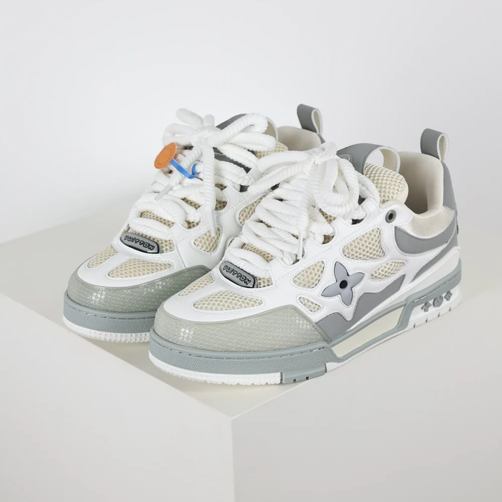 Skate Sneaker Monogramm Blumenmuster Grau & Weiß Reps