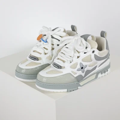 Skate Sneaker Monogramm Blumenmuster Grau & Weiß Reps