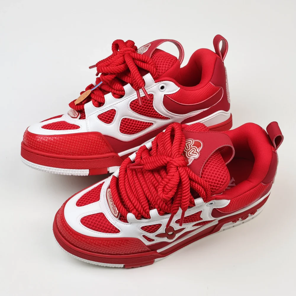 Skate Sneaker Monogramm Blumenmuster Rot und Weiß – Bild 7