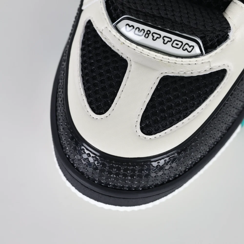 Skate Sneaker Monogramm Blumenmuster in Schwarz Weiß und Grün – Bild 9