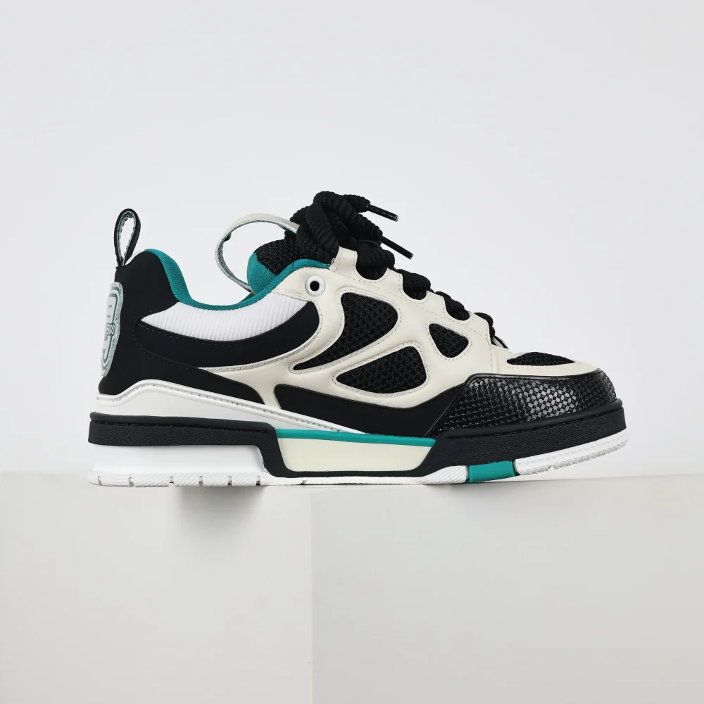 Skate Sneaker Monogramm Blumenmuster in Schwarz Weiß und Grün – Bild 4