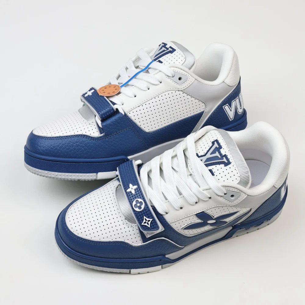 Trainer Modische Low-Top-Sneaker mit runder Spitze und Schnürung Monogramm Denim Blau und Weiß – Bild 6