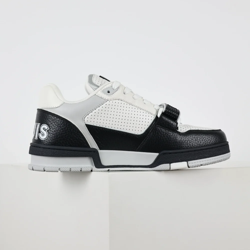 Trainer Modische Low-Top-Sneaker mit runder Spitze und Schnürung Monogramm Denim Schwarz Weiß – Bild 6