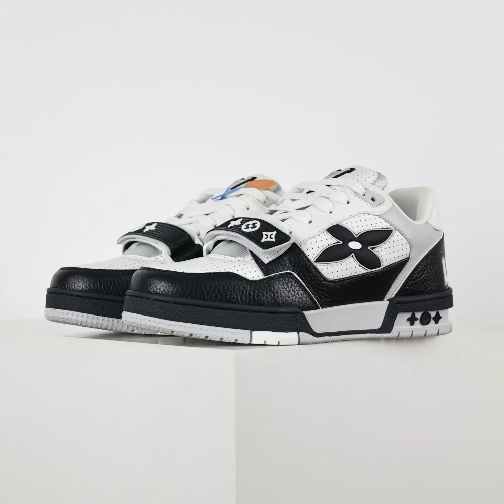 Trainer Modische Low-Top-Sneaker mit runder Spitze und Schnürung Monogramm Denim Schwarz Weiß – Bild 5