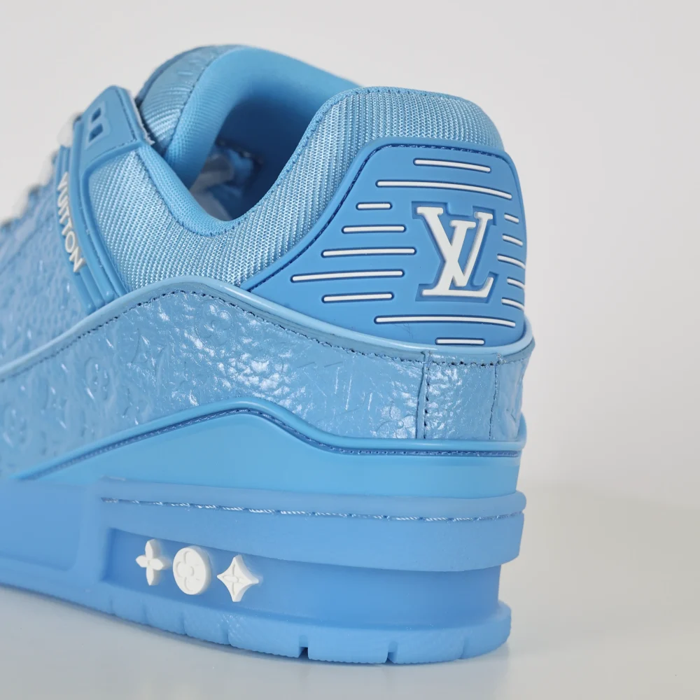 Trainer Sneaker Schriftzug geprägtes Kalbslackleder Blau – Bild 10