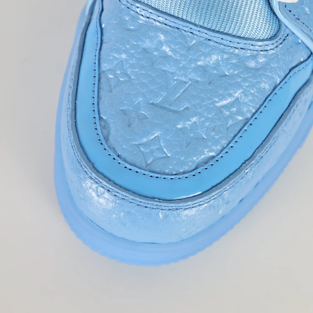 Trainer Sneaker Schriftzug geprägtes Kalbslackleder Blau – Bild 9