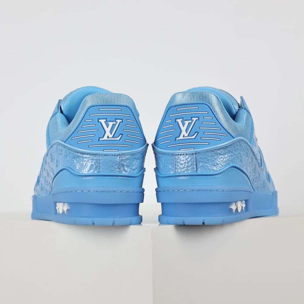 Trainer Sneaker Schriftzug geprägtes Kalbslackleder Blau – Bild 4
