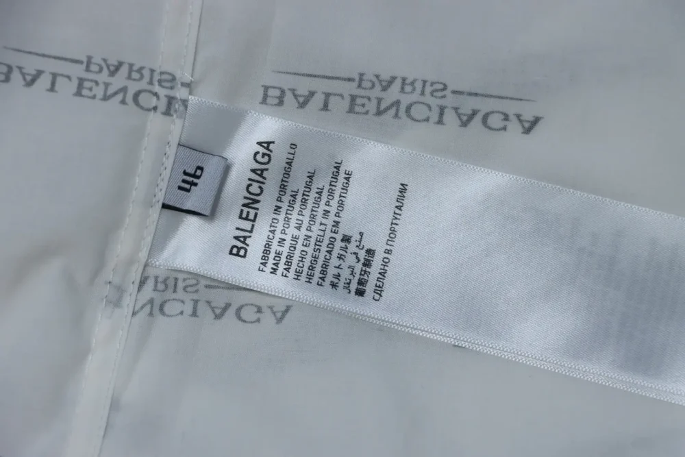 Balenciaga 25ss Kurzarmhemd mit Allover-Logo-Print – Bild 10