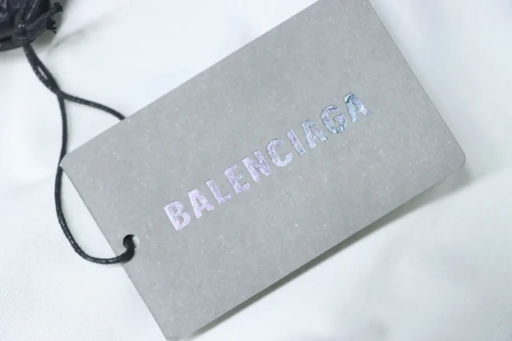 Balenciaga 25ss Kurzarmhemd mit Schlüsselanhänger-Print – Bild 11
