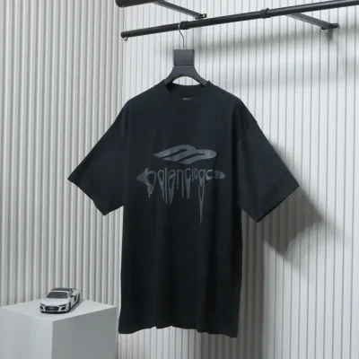 Balenciaga 25ss Kurzarmshirt mit geschmolzenem Logo-Crackle-Print