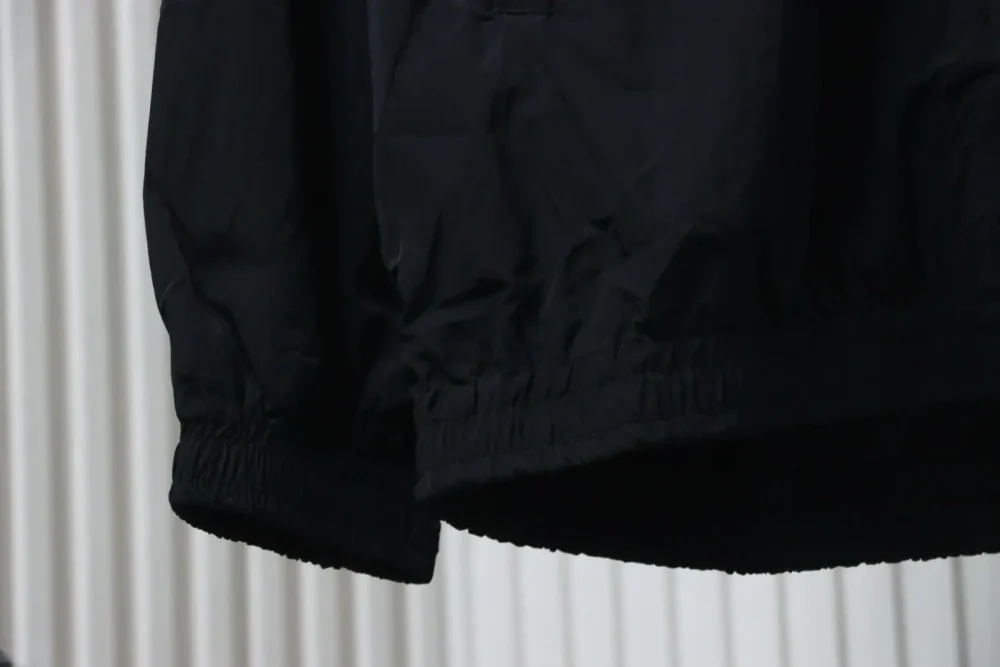 Balenciaga BLCG Jacke mit Stehkragen und gelbem Band – Bild 6