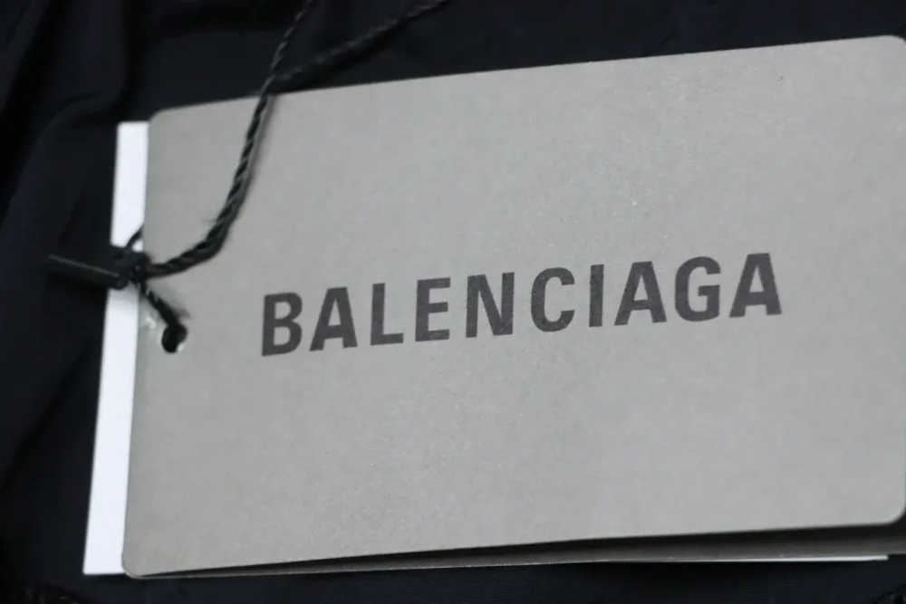 Balenciaga BLCG Jacke mit Stehkragen und gelbem Band – Bild 8