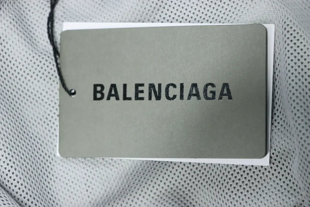 Balenciaga Kapuzenjacke mit Reißverschluss und Buchstabenstickerei – Bild 12
