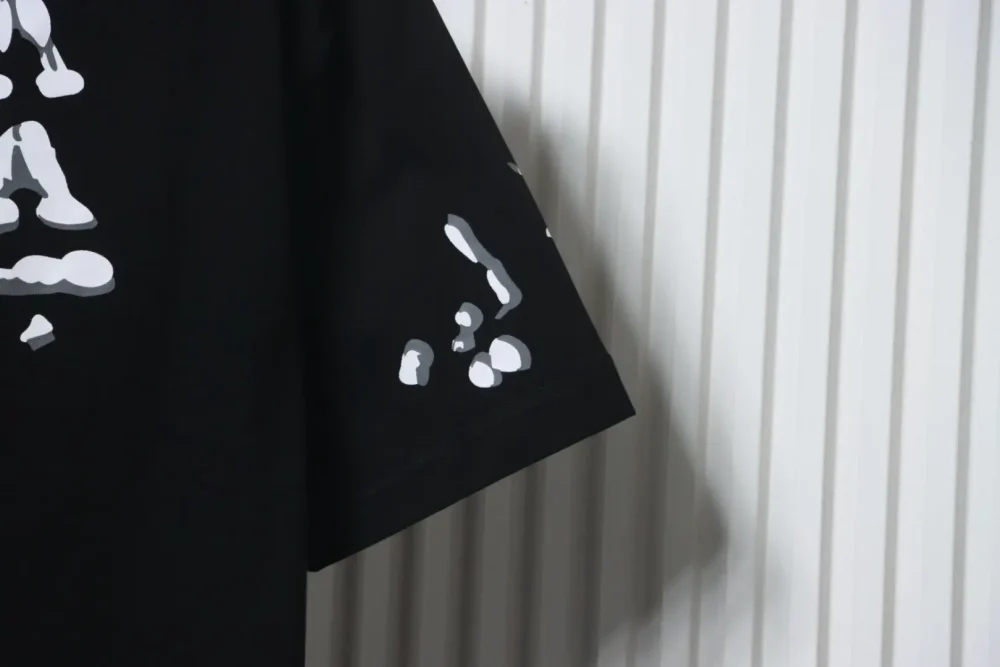 Balenciaga Kurzarmhemd mit Buchstabendruck – Bild 6