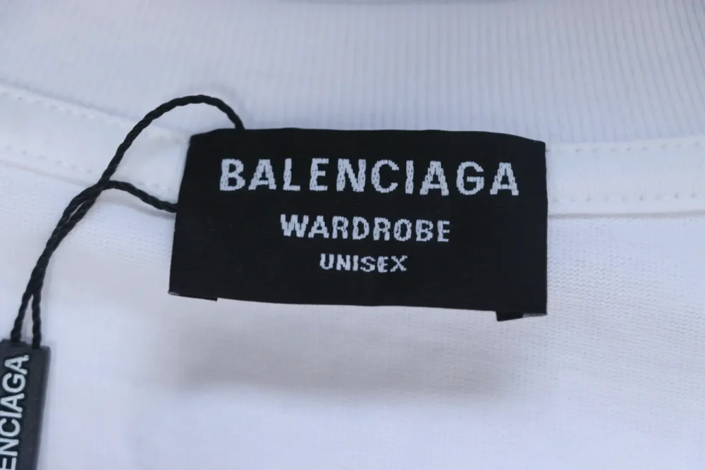 Balenciaga Kurze Ärmel mit aufgestickten Buchstaben im Farbverlauf – Bild 7