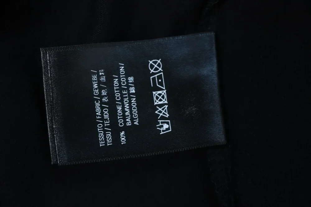 Balenciaga Meliertes Kurzarmhemd mit Distressed-Buchstabenlogo – Bild 12