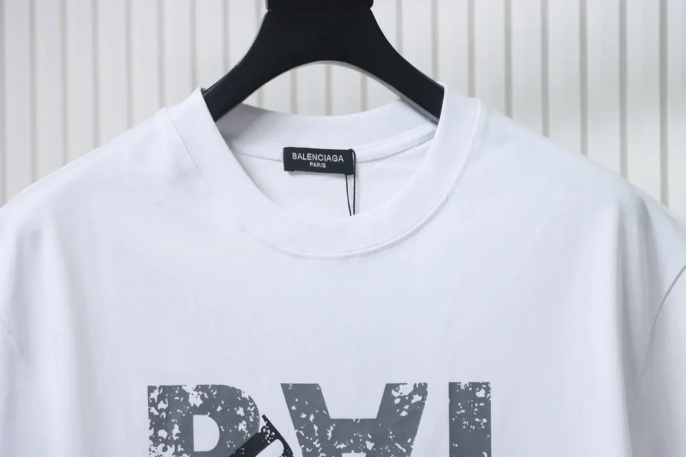 Balenciaga Meliertes Kurzarmhemd mit Distressed-Buchstabenlogo – Bild 20