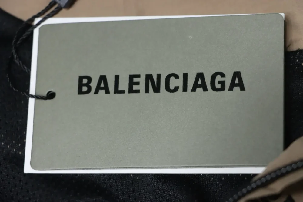 Balenciaga Reißverschlussjacke mit Buchstabenstickerei – Bild 11