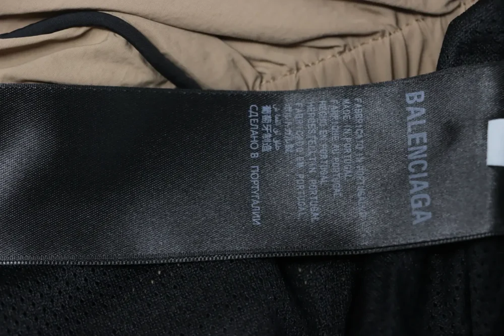 Balenciaga Reißverschlussjacke mit Buchstabenstickerei – Bild 13