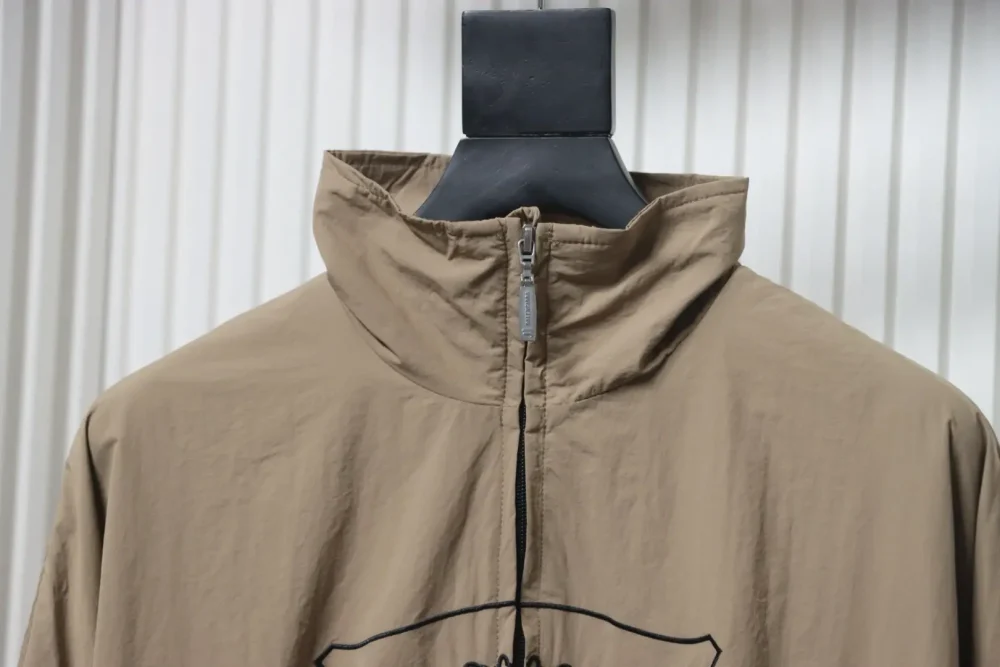 Balenciaga Reißverschlussjacke mit Buchstabenstickerei – Bild 3