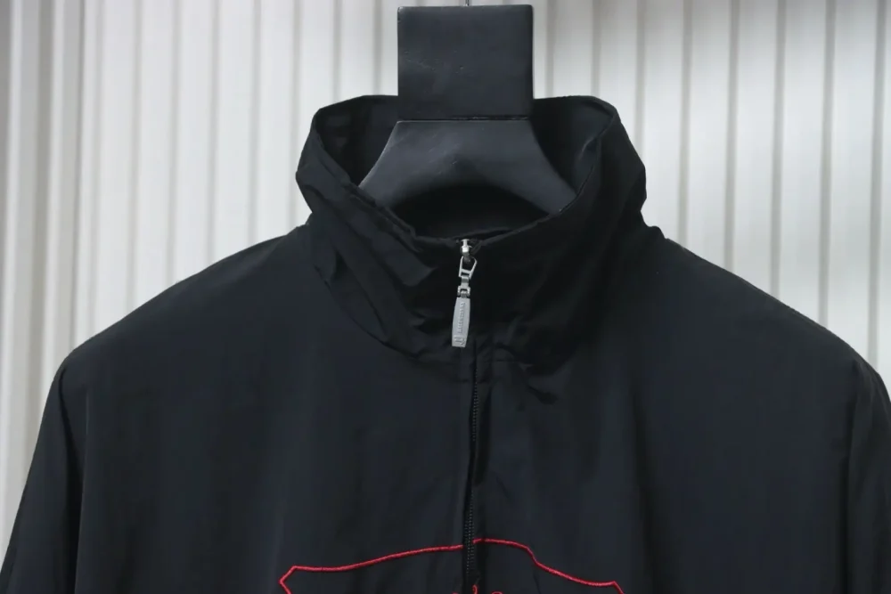 Balenciaga Reißverschlussjacke mit Buchstabenstickerei – Bild 17