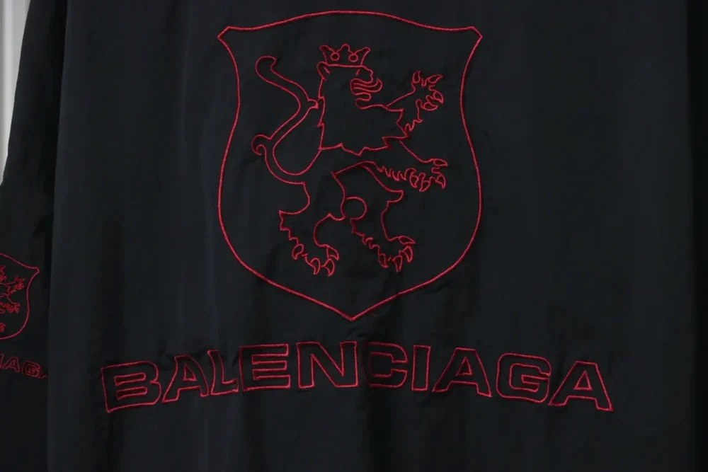 Balenciaga Reißverschlussjacke mit Buchstabenstickerei – Bild 21