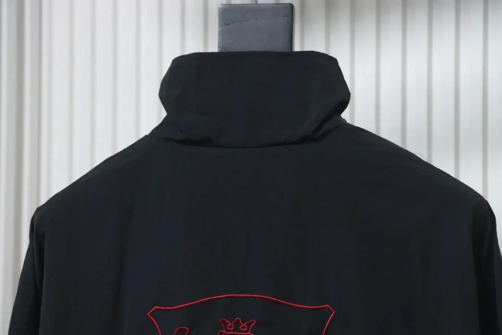 Balenciaga Reißverschlussjacke mit Buchstabenstickerei – Bild 18