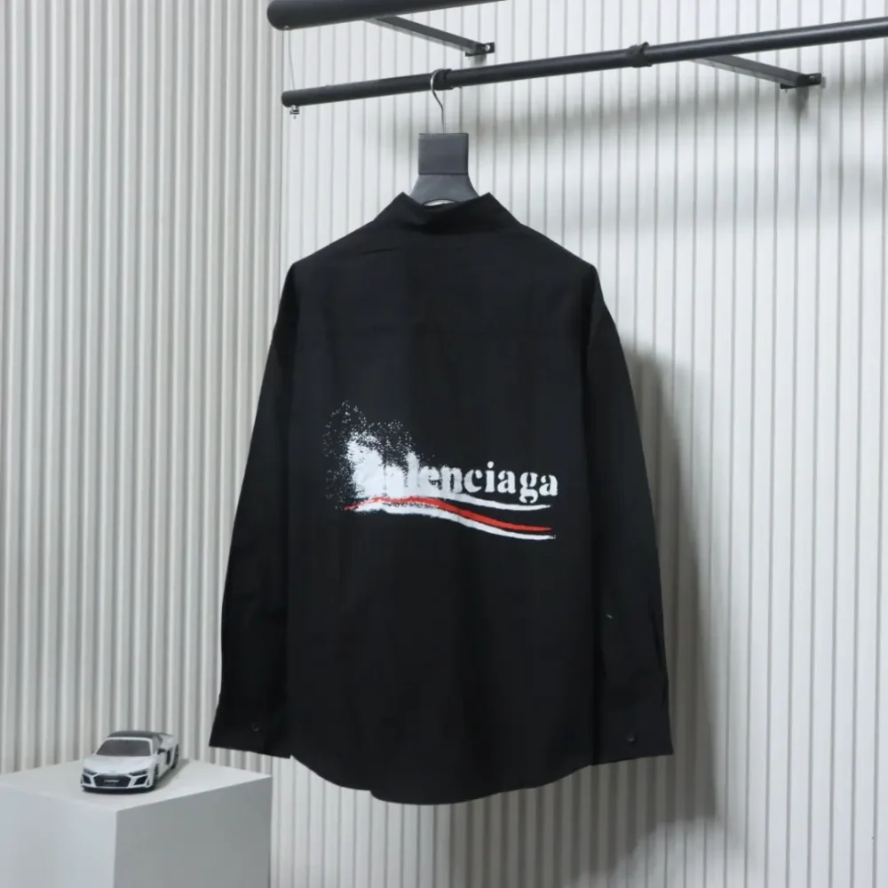 BalenciagaFlauschiges Cola-Langarmhemd