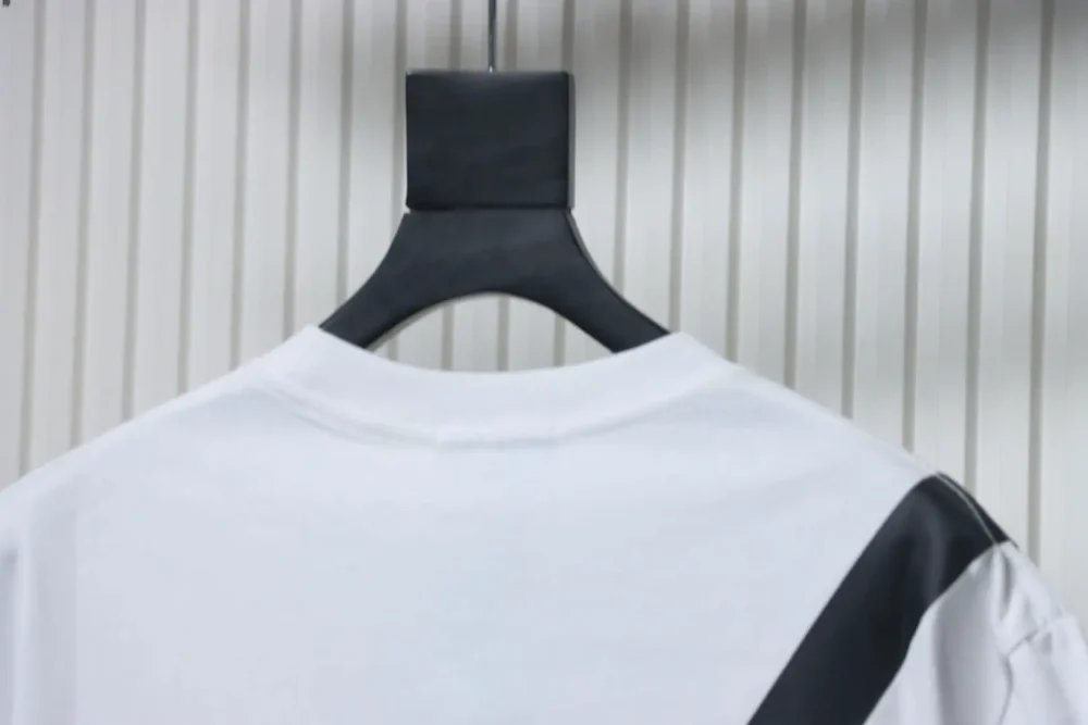 Brusttasche mit bedruckten kurzen Ärmeln – Bild 18