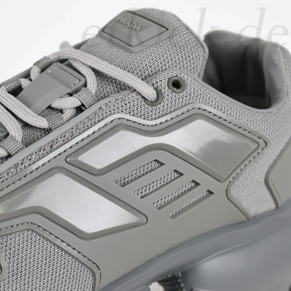 Cloudbust Thunder Technischer Stoff Grau – Bild 8