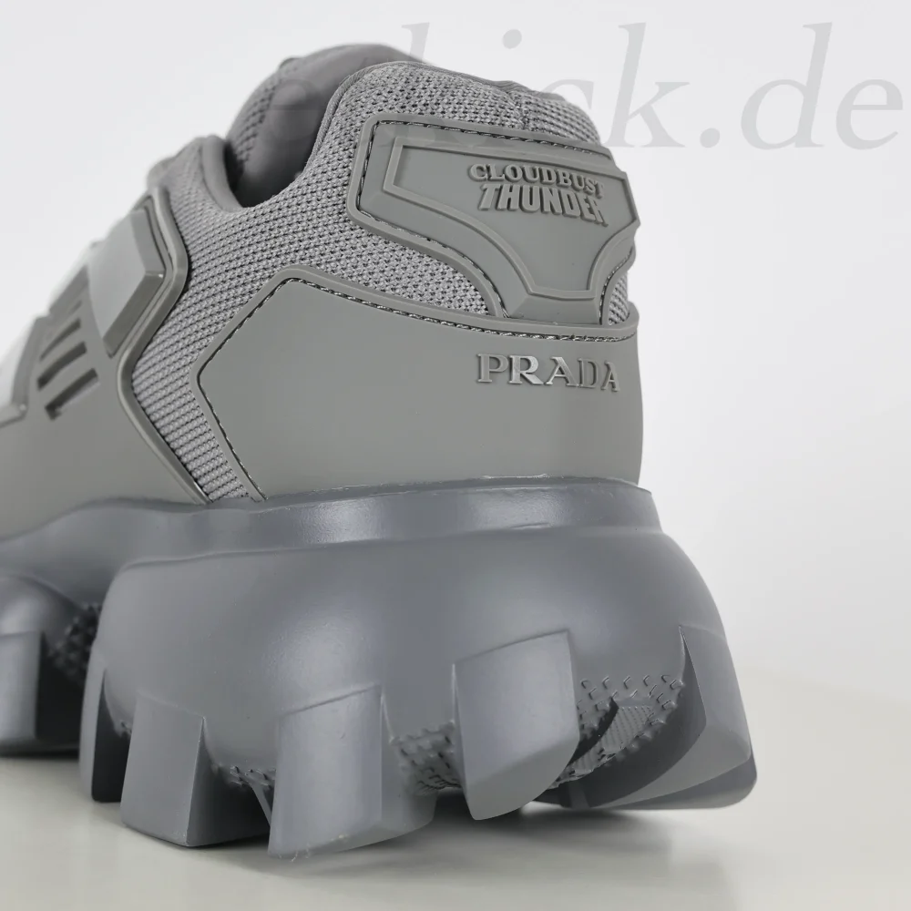 Cloudbust Thunder Technischer Stoff Grau – Bild 10