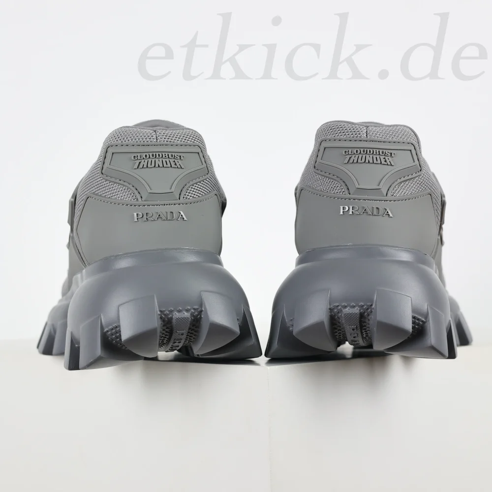 Cloudbust Thunder Technischer Stoff Grau – Bild 7