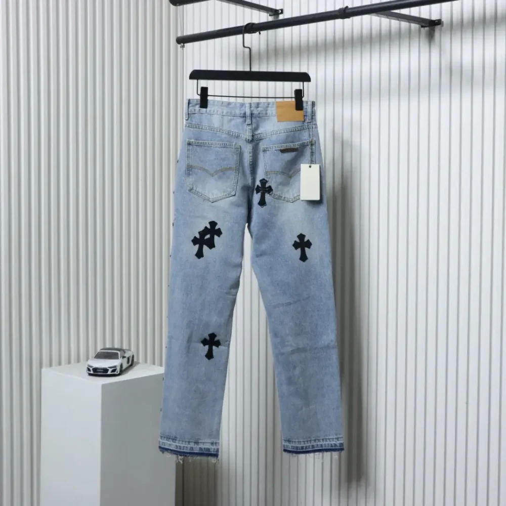 Cross Straight Jeans aus Leder – Bild 2