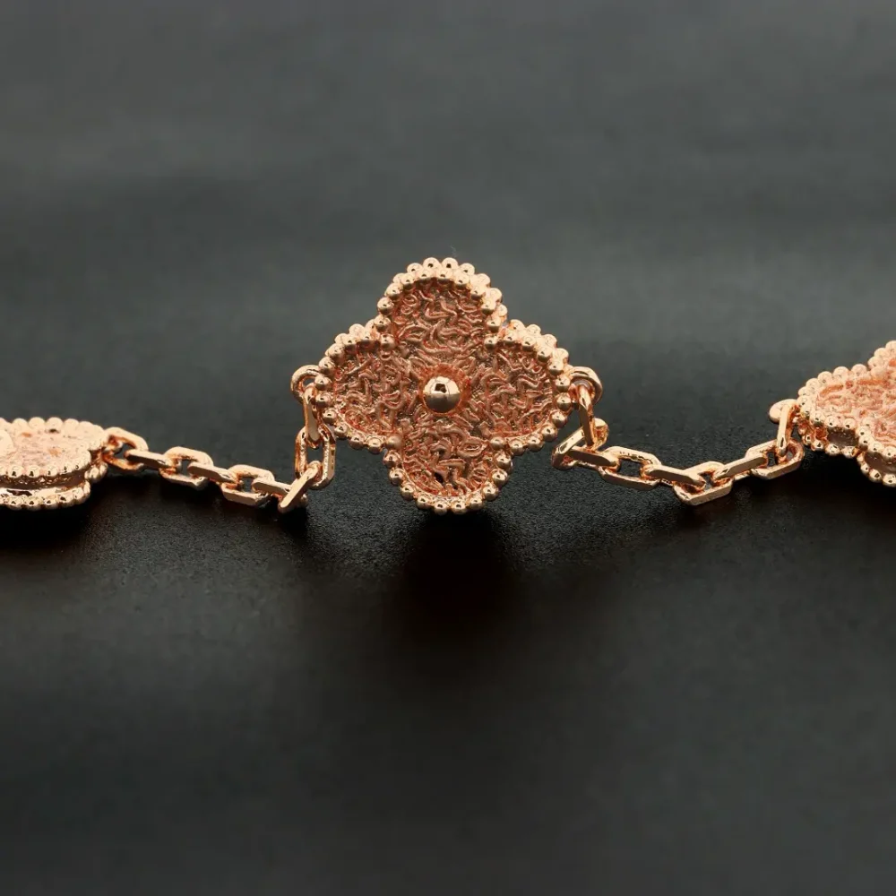 Diamant-Fünf-Blumen-Armband – Bild 16