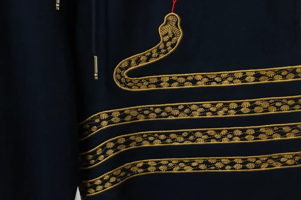 Hose „Year of the Snake“ in limitierter Auflage mit vier Streifen – Bild 17