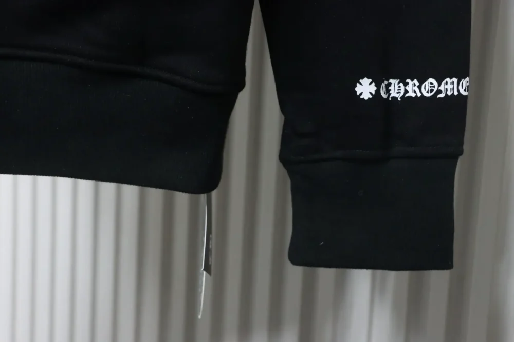 Jacke mit Reißverschluss und Sanskrit-Aufdruck an den Bündchen – Bild 4